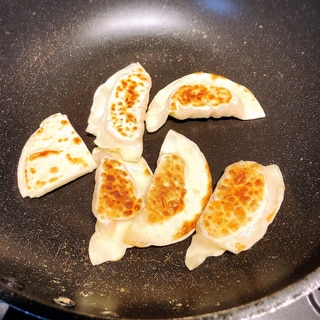 余った餃子の皮も成仏☆彡ツナのフォカッチャ風☆